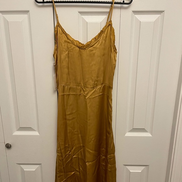 Aritzia Wilfred Mille Dress - Picture 3 of 6